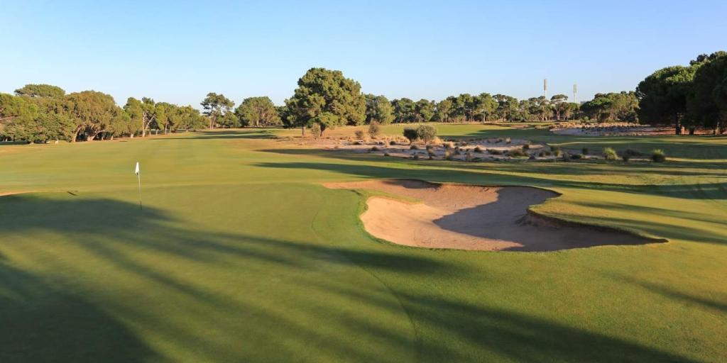 Hole 2 The Grange GC