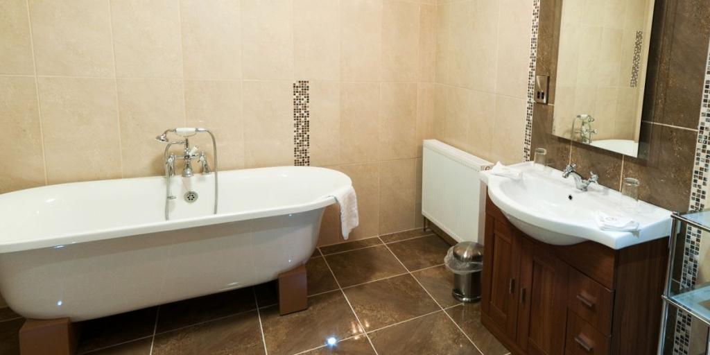 Suite Bathroom: Rosapenna Hotel & Golf Resort