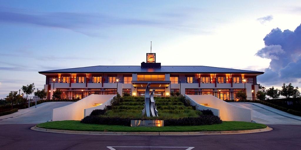 Mercure Kooindah Waters