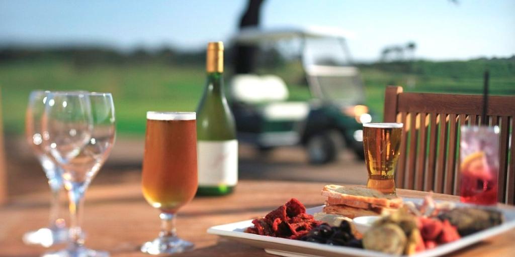 Breakfast: Peppers Moonah Links