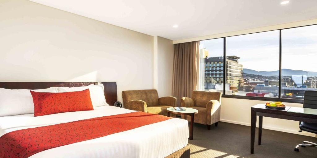 Grand Chancellor Hobart