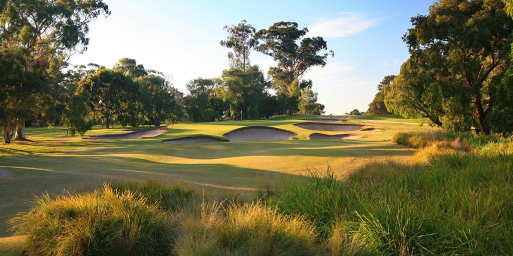 Hole 3 Huntingdale GC