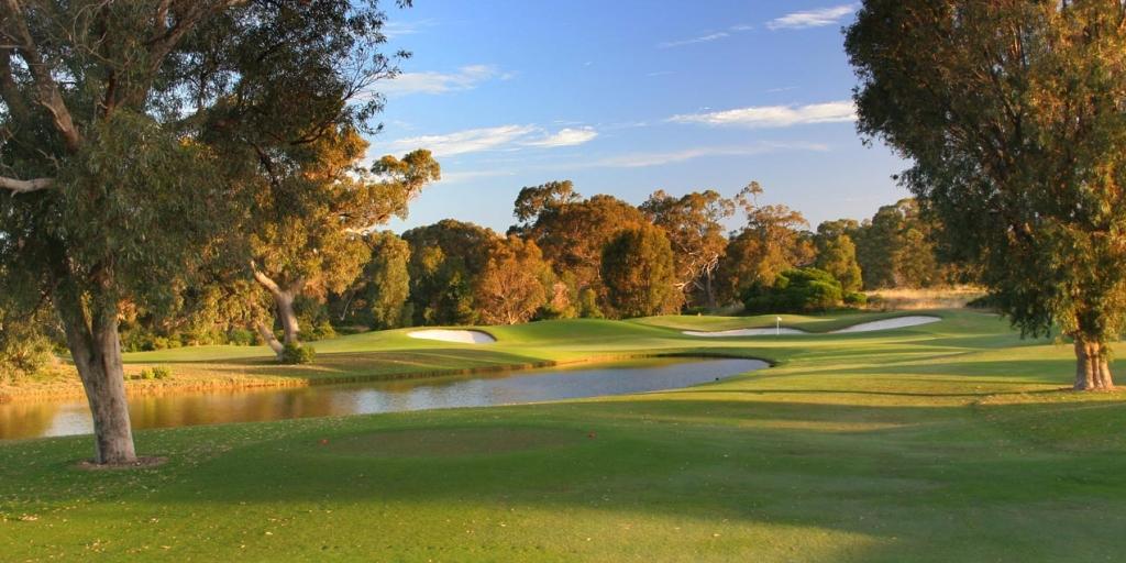 Hole 11 Meadow Springs GC