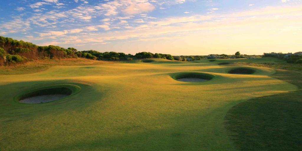 Hole 17 Kennedy Bay GC